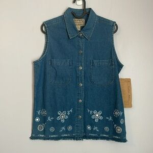 Tantrum Blues Denim Embroidered Button Front Sleeveless Vest Shirt size M